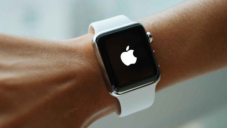 How to Turn on Apple Watch