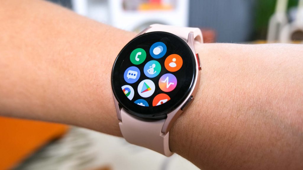 How to Use the Galaxy Wearable Application